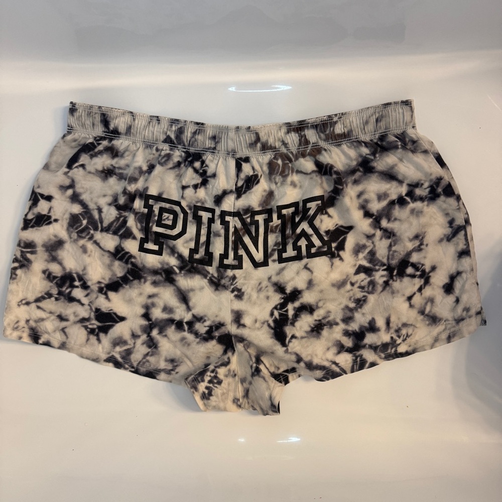 PINK Victoria's Secret Women's Black and White Tie-Dye sleep shorts